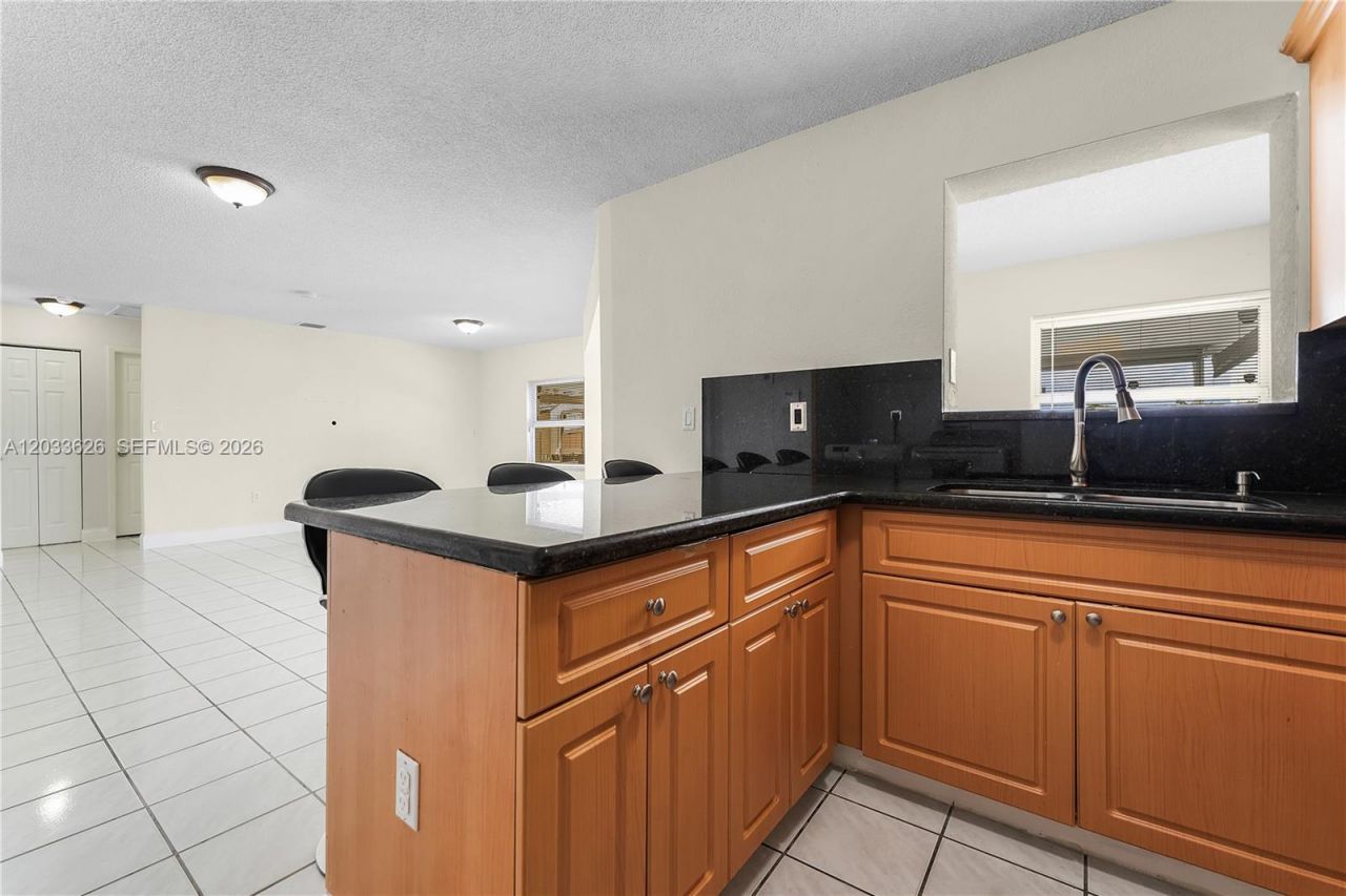 12622 SW 211th Ter , Miami, FL 33177 Photo
