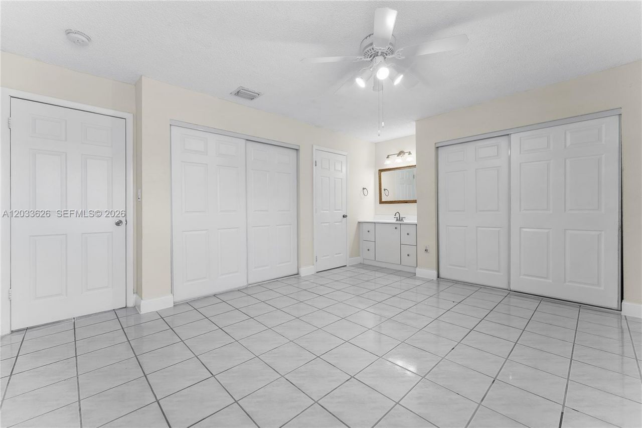 12622 SW 211th Ter , Miami, FL 33177 Photo