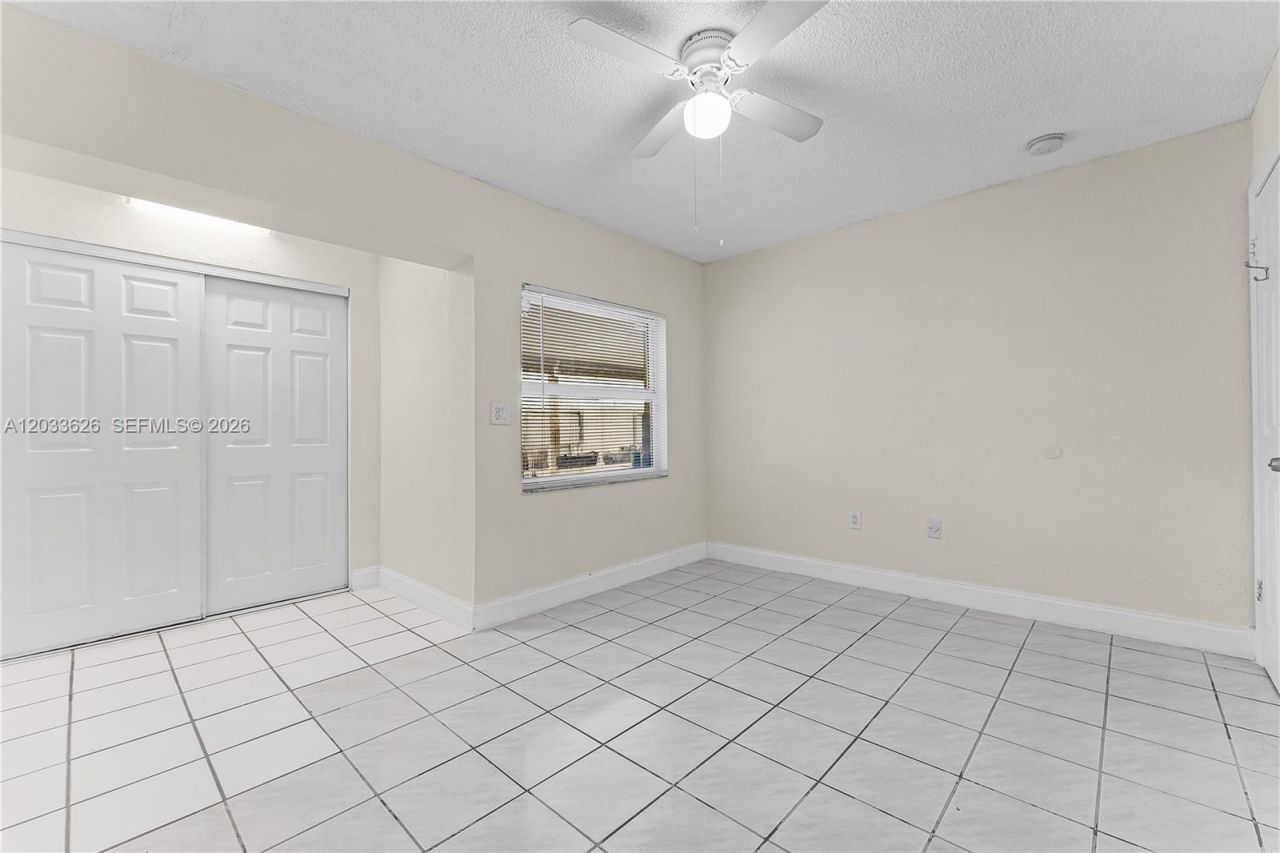 12622 SW 211th Ter , Miami, FL 33177 Photo