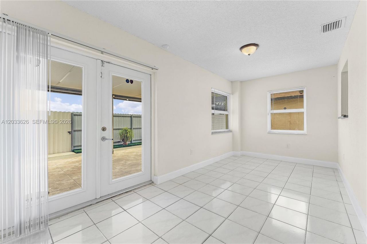 12622 SW 211th Ter , Miami, FL 33177 Photo