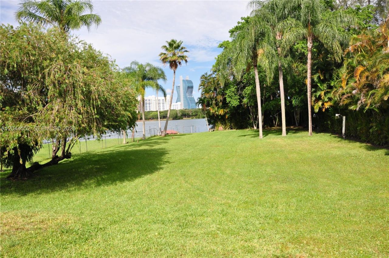 5630 SW 55th Ave, Davie, FL 33314 Photo