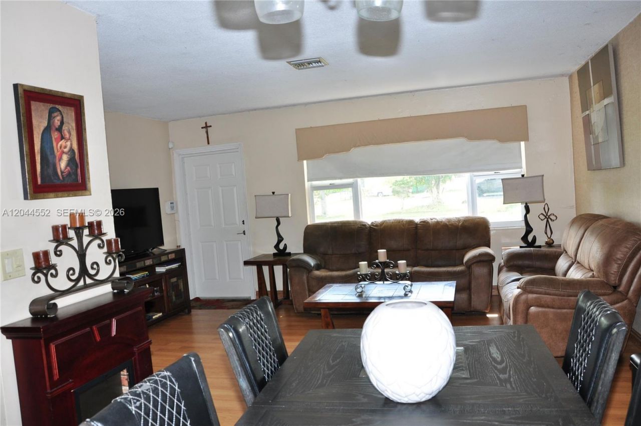 5630 SW 55th Ave, Davie, FL 33314 Photo