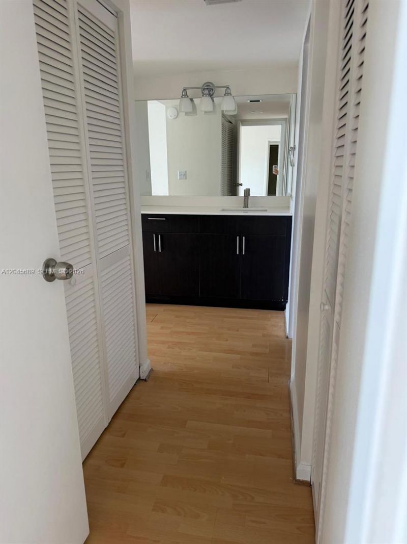 2333 Brickell Ave , Unit 1610, Miami, FL 33129 Photo