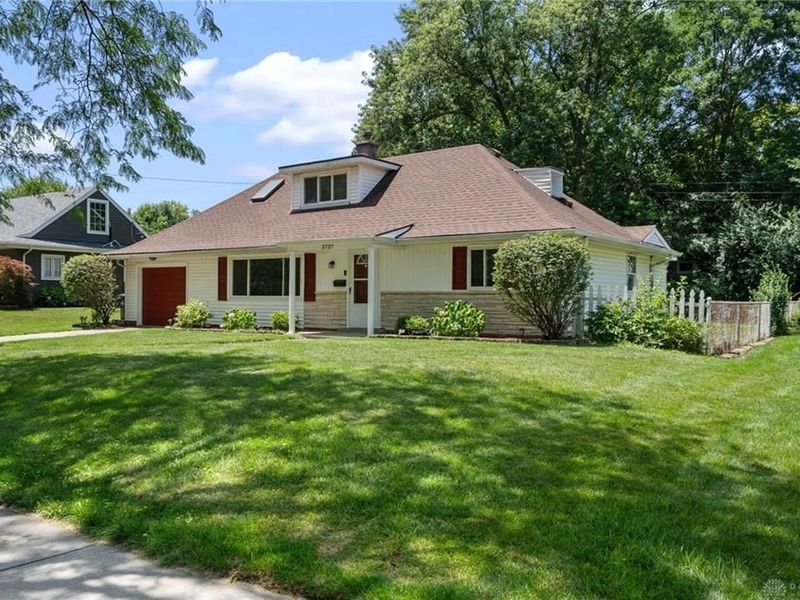 3737 Ackerman Boulevard, Kettering, OH 45429 Photo 2