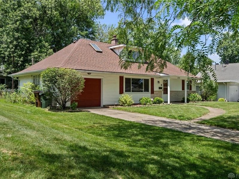 3737 Ackerman Boulevard, Kettering, OH 45429 Photo 5