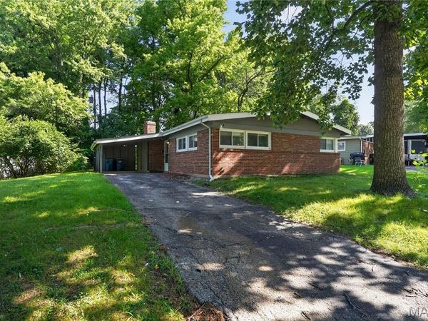 8313 Pepperidge Drive , Berkeley, MO 63134
