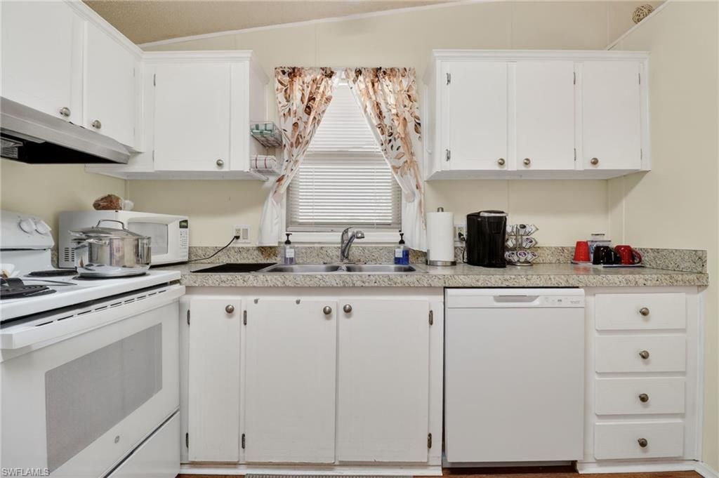 183 Oceans Blvd , Unit 183, Naples, FL 34104 Photo