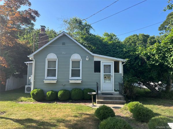 1 Saltaire Road, Sound Beach, NY 11789