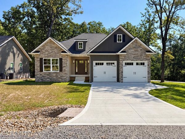 102 Amherst Drive, Fairfield Glade, TN 38558