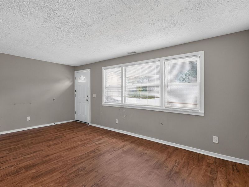 2183 Safford Avenue , Columbus, OH 43223 Photo 3