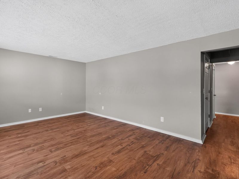 2183 Safford Avenue , Columbus, OH 43223 Photo 4