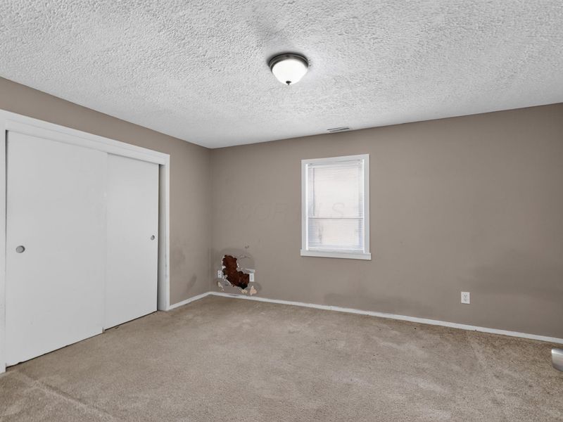 2183 Safford Avenue , Columbus, OH 43223 Photo 9