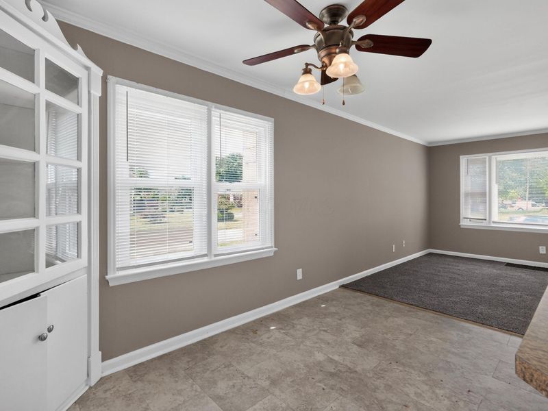 636 S Ashburton Road , Columbus, OH 43213 Photo 11