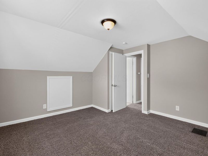 636 S Ashburton Road , Columbus, OH 43213 Photo 15