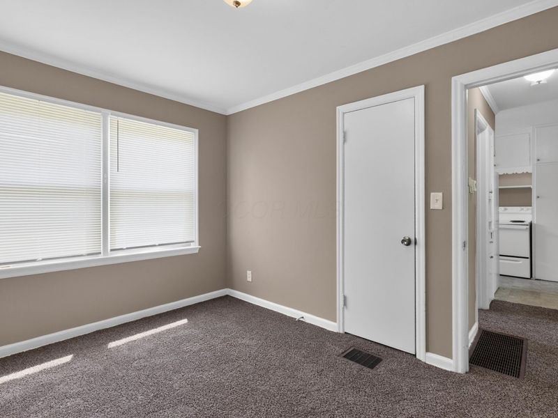 636 S Ashburton Road , Columbus, OH 43213 Photo 20