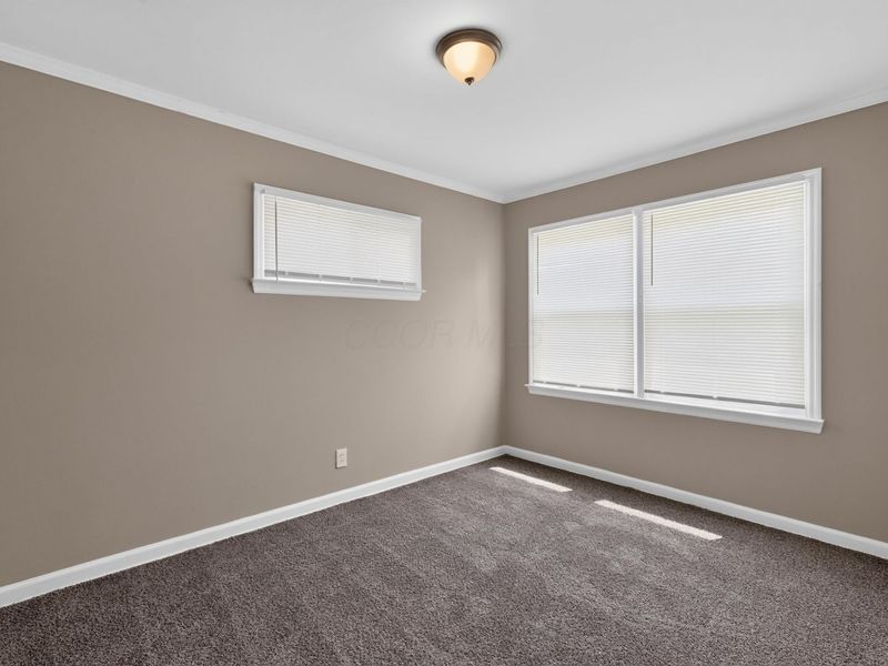 636 S Ashburton Road , Columbus, OH 43213 Photo 22
