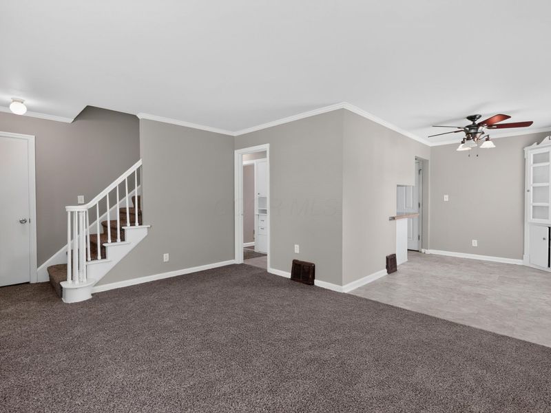 636 S Ashburton Road , Columbus, OH 43213 Photo 4