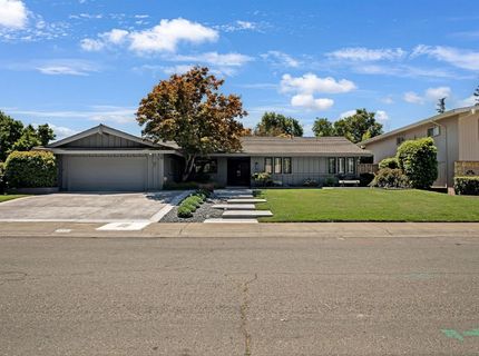 6685 Arboga Way, Sacramento, CA 95831 Photo