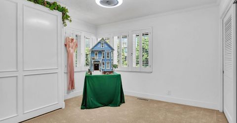 6685 Arboga Way, Sacramento, CA 95831 Photo
