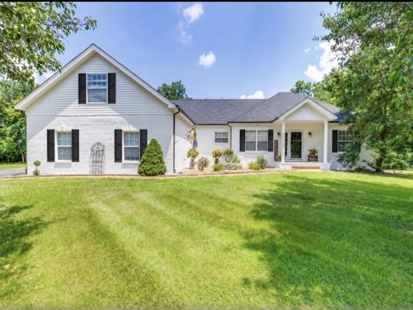 2118 Sue Ln, Spring Hill, TN 37174