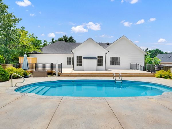 2118 Sue Ln, Spring Hill, TN 37174
