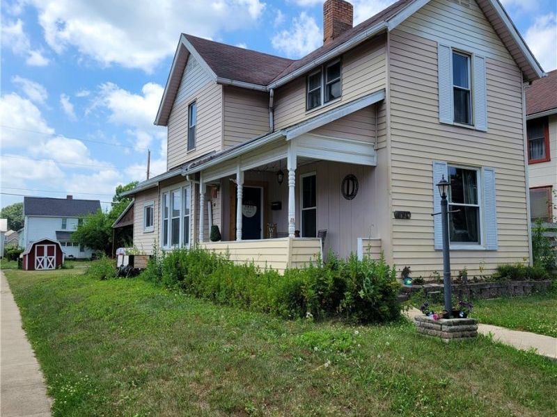 391 S 9th Street, Coshocton, OH 43812 Photo 2