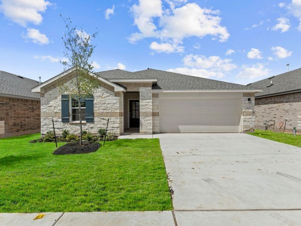 1836 Dandy Brush DR, Leander, TX 78641