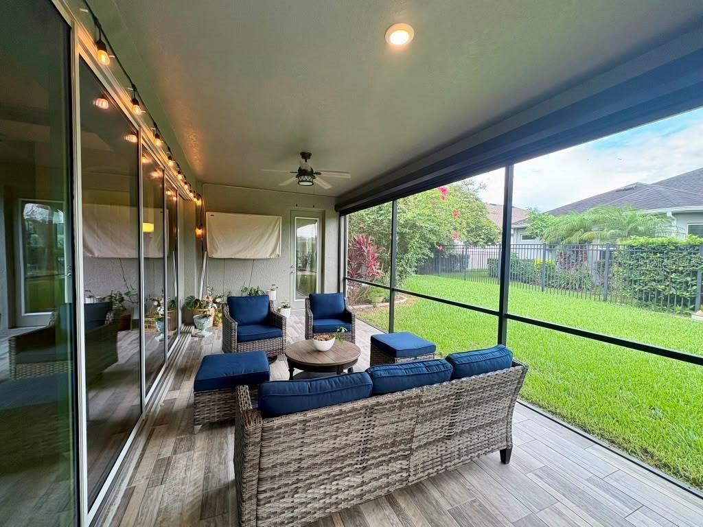 16485 Courtyard Loop, Land O Lakes, FL 34638 Photo