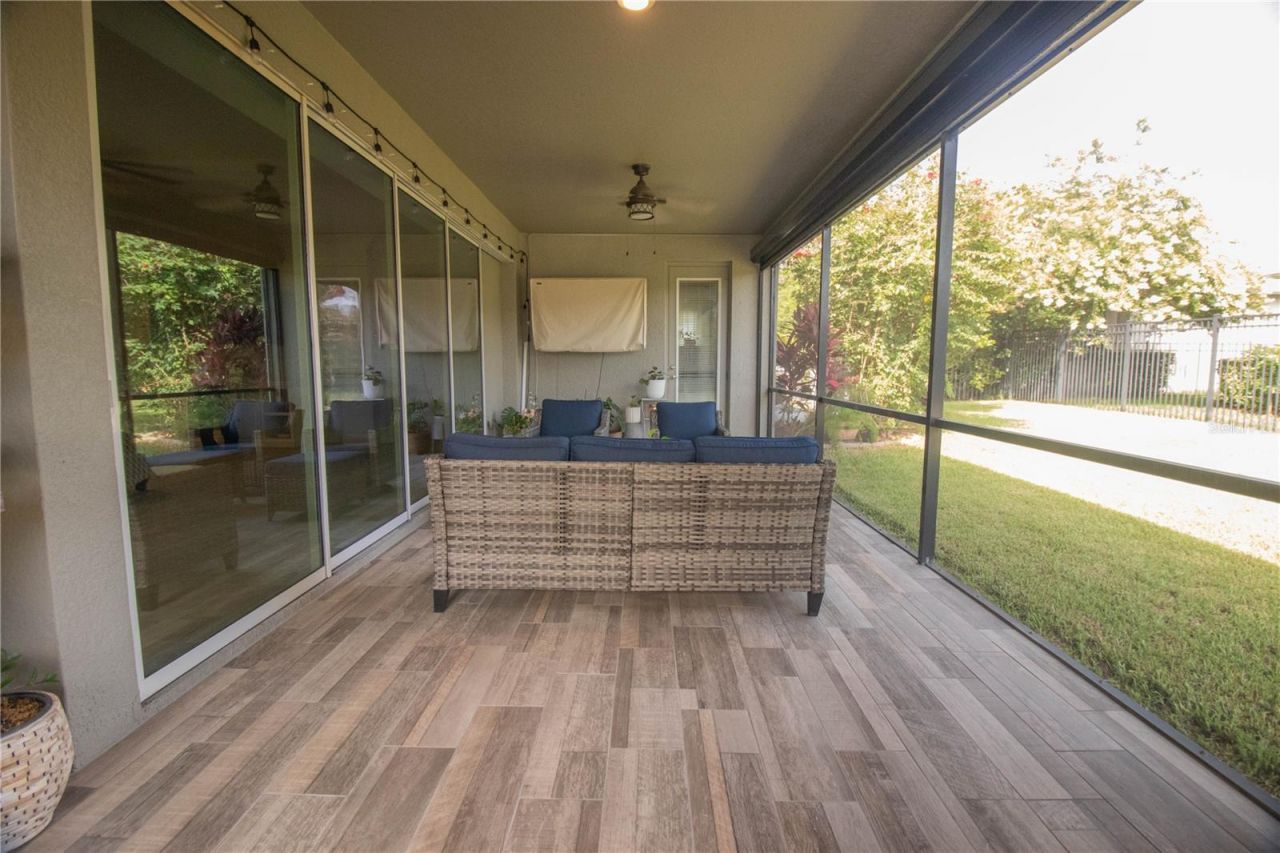 16485 Courtyard Loop, Land O Lakes, FL 34638 Photo
