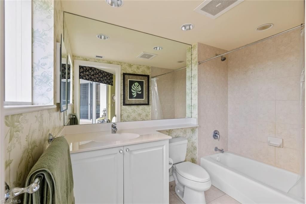 1060 Borghese Ln, Unit 403, Naples, FL 34114 Photo