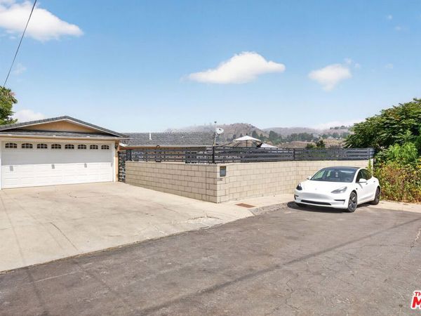 11029 Eldora Avenue, Sunland, CA 91040