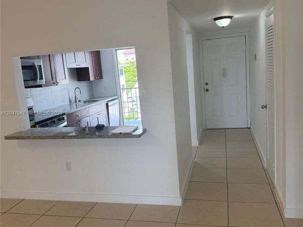 2005 Sans Souci Blvd , Unit 305, North Miami, FL 33181