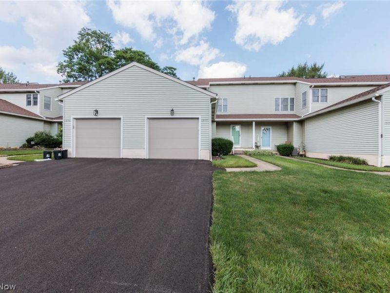 1900 Lillian Road, Stow, OH 44224 Photo 2