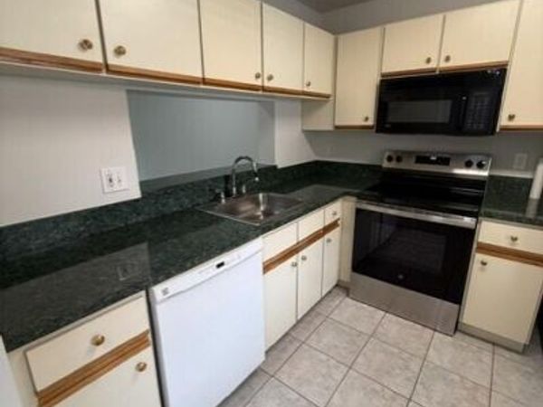 3031 Holiday Springs Boulevard, Unit 202-7, Margate, FL 33063