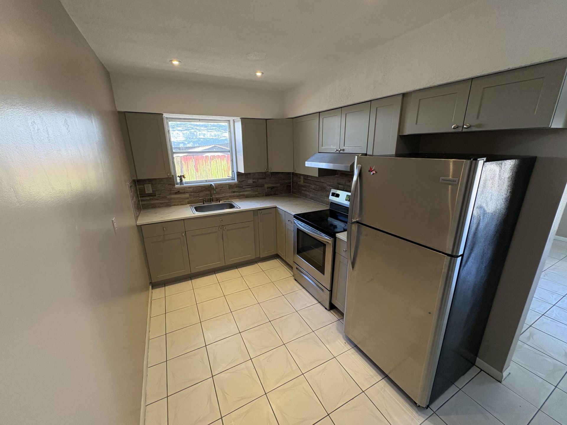 6111 SW 31st Street, Unit E, Miramar, FL 33023 Photo