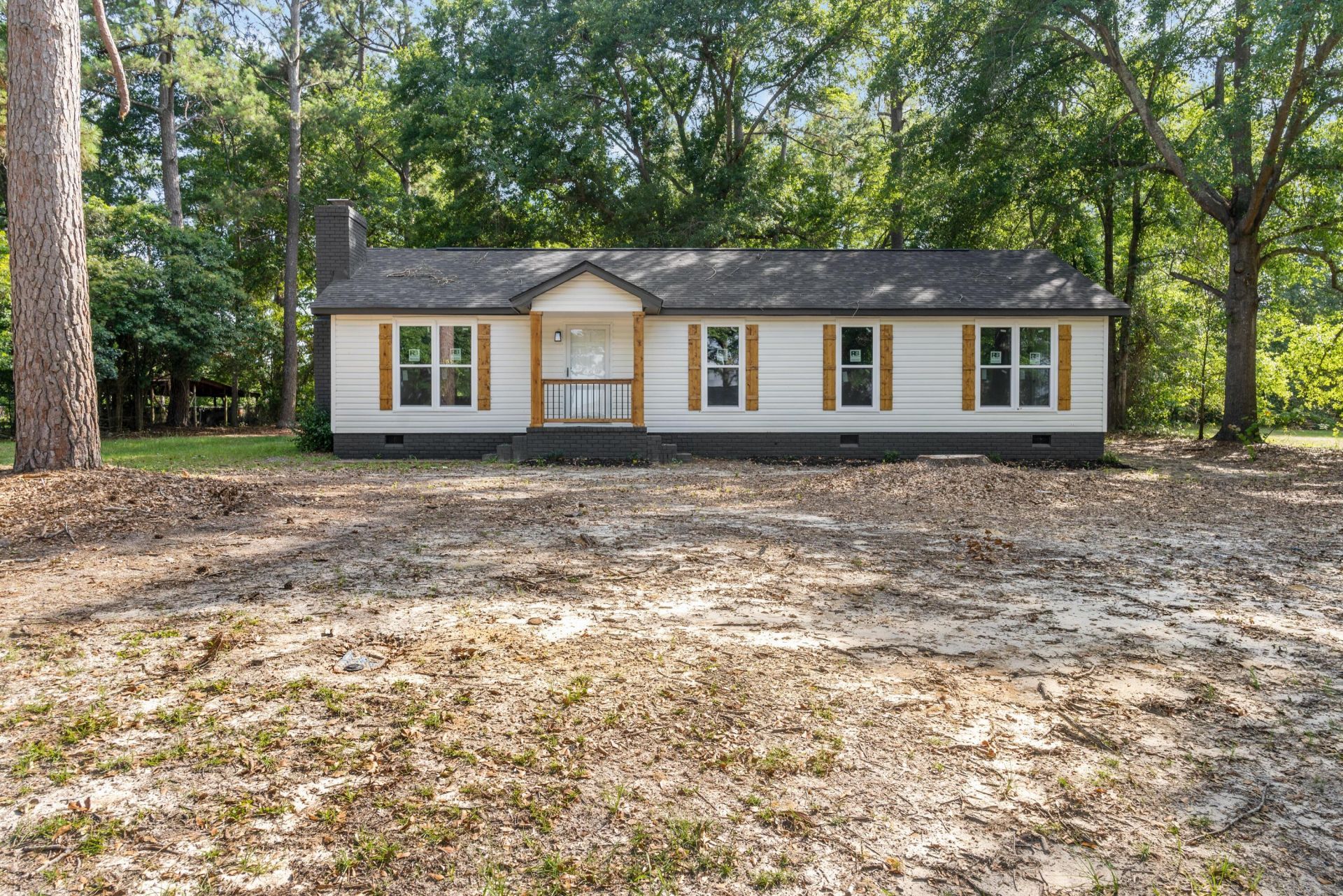 1231 Sheppard Road Photo 1