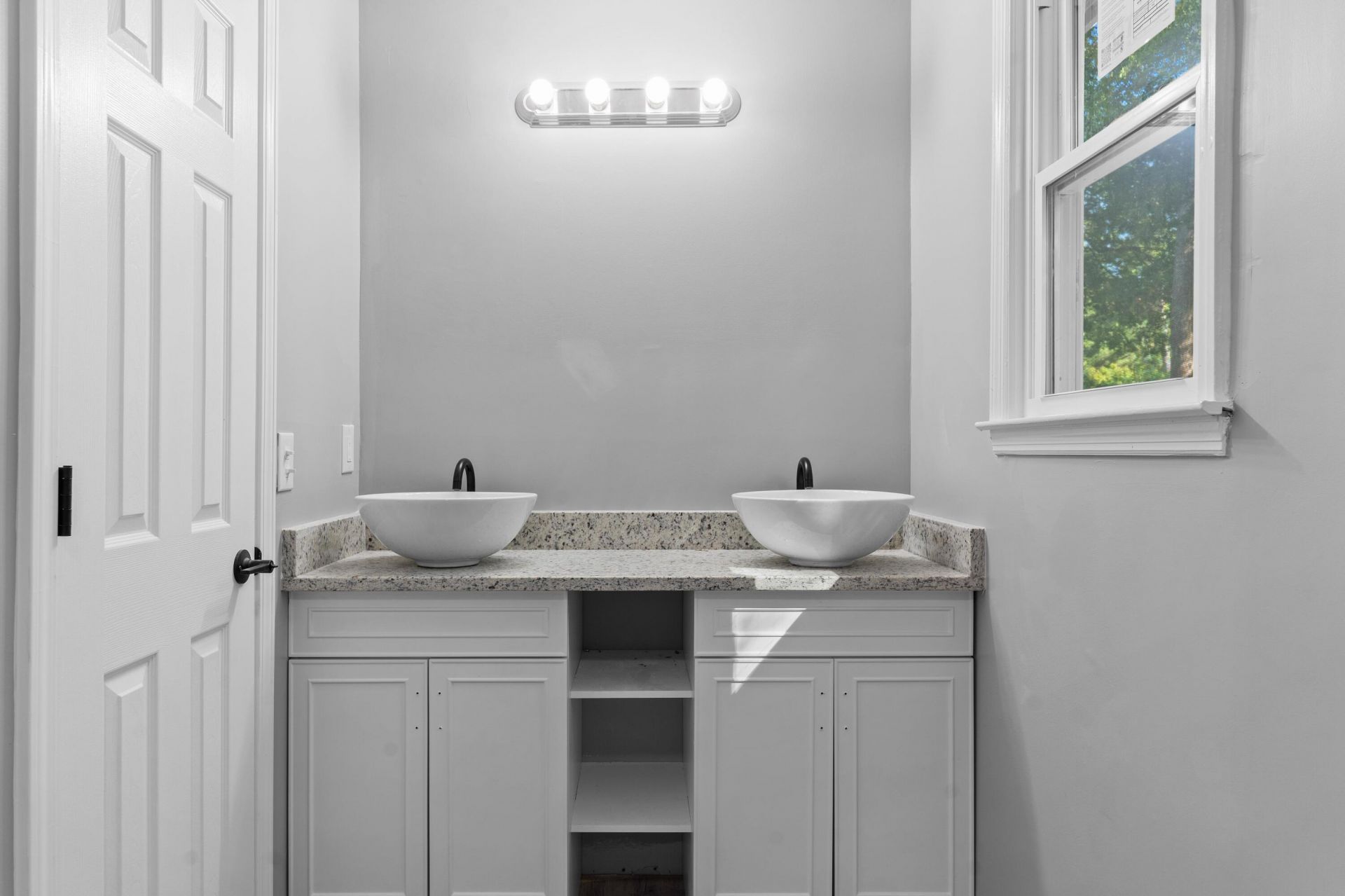 1231 Sheppard Road Photo 17