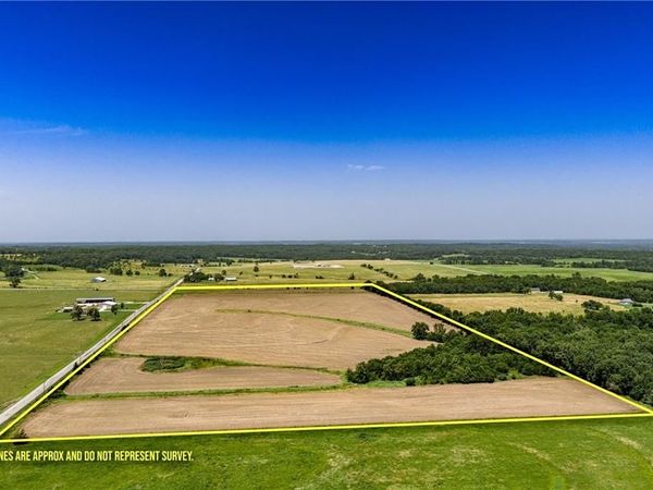 00000 County Road 1095 Road, Mound City, KS 66056