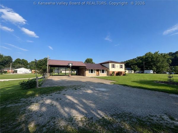 101 4th Street, New Haven, WV 25265