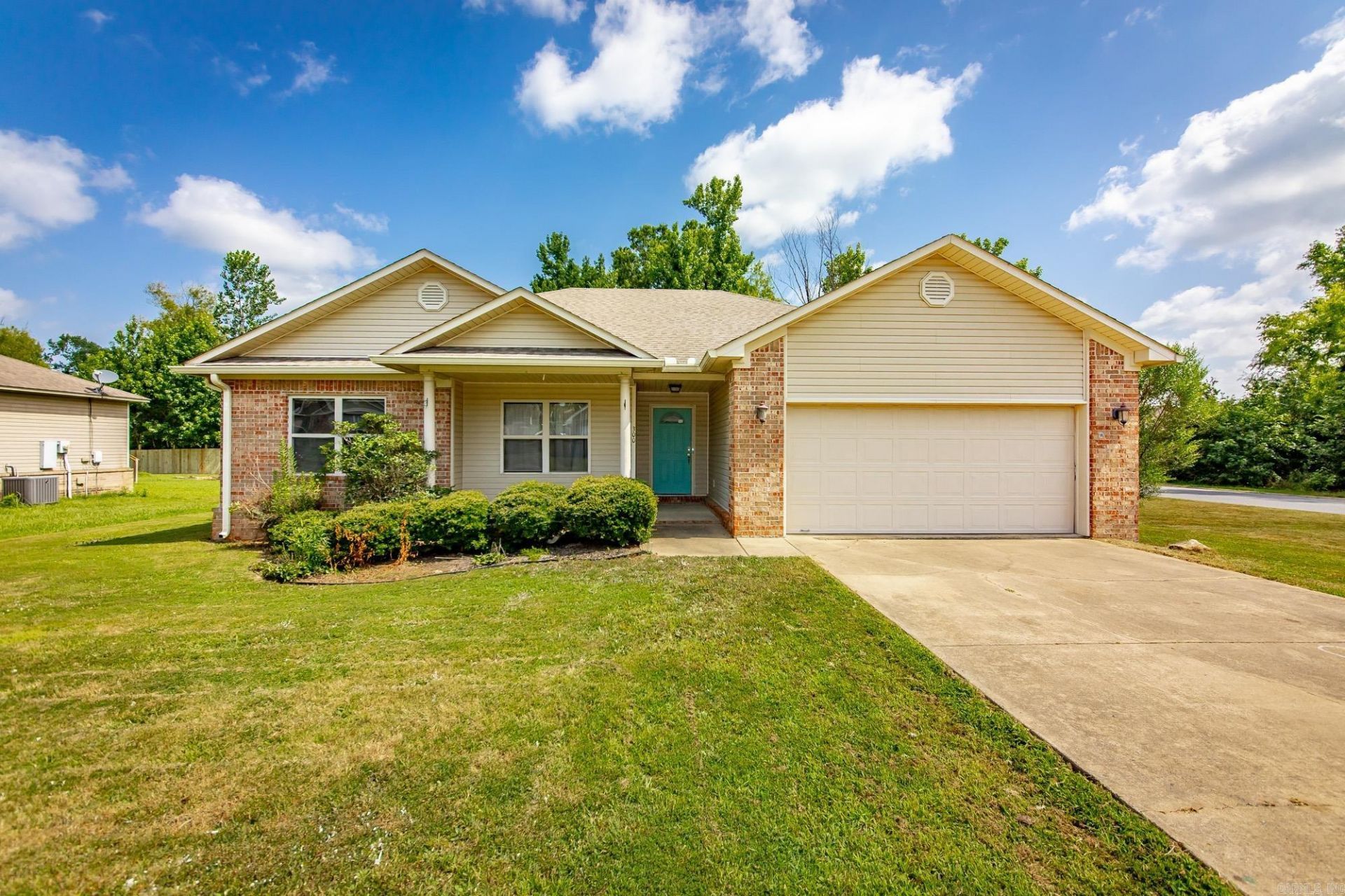300 Weathering Lane Austin, AR 72007
