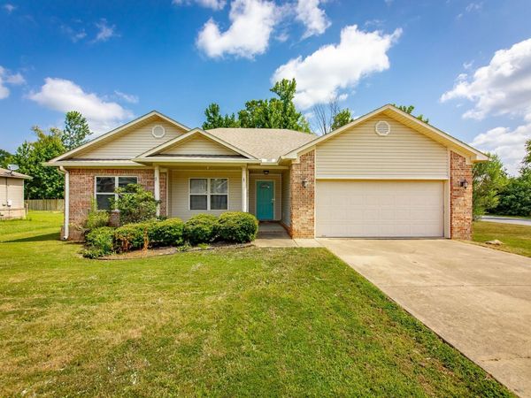 300 Weathering Lane, Cabot, AR 72007