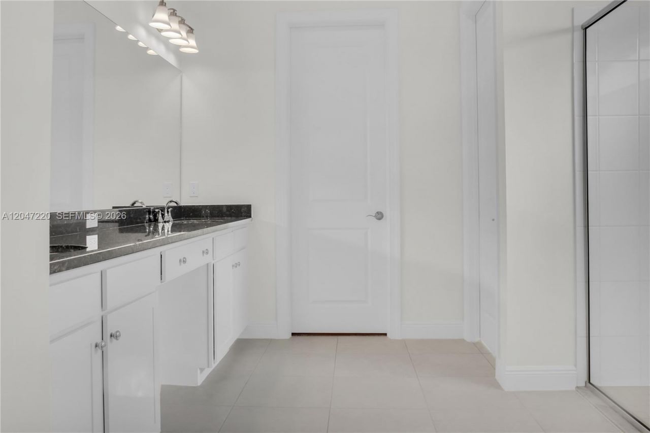 15750 Longboat Key Dr , Westlake, FL 33470 Photo