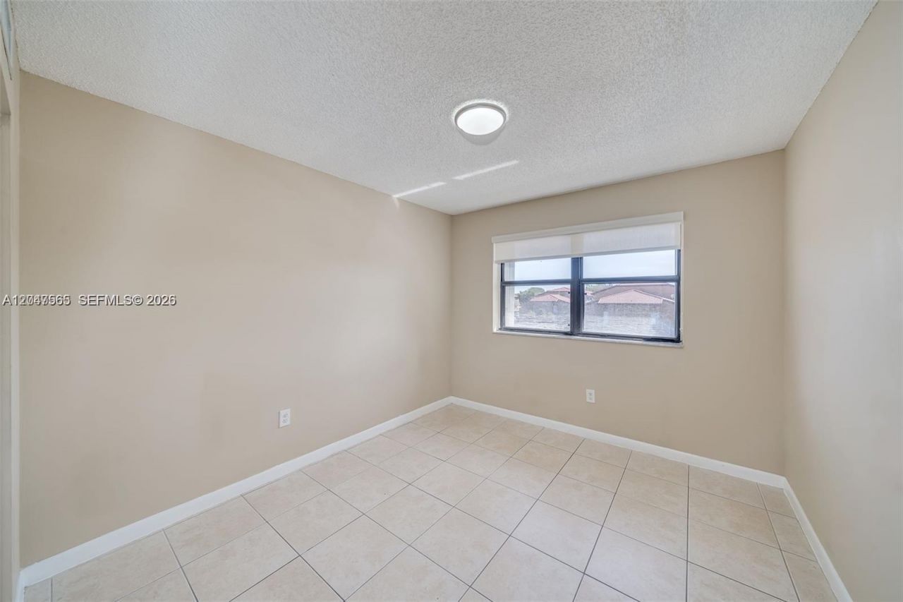 15630 SW 80th St , Unit I-302, Miami, FL 33193 Photo