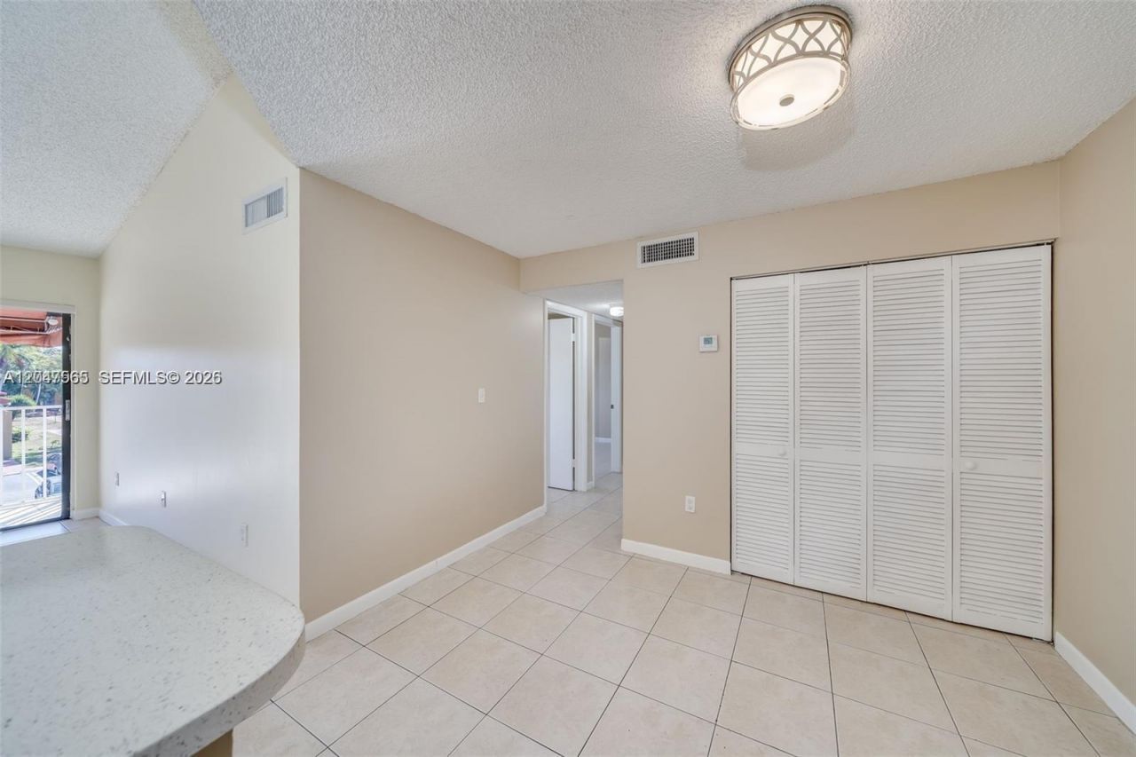 15630 SW 80th St , Unit I-302, Miami, FL 33193 Photo