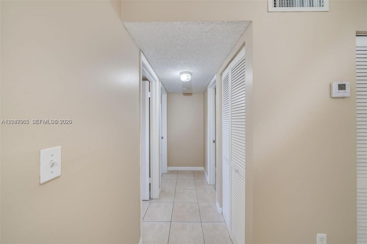 15630 SW 80th St , Unit I-302, Miami, FL 33193 Photo