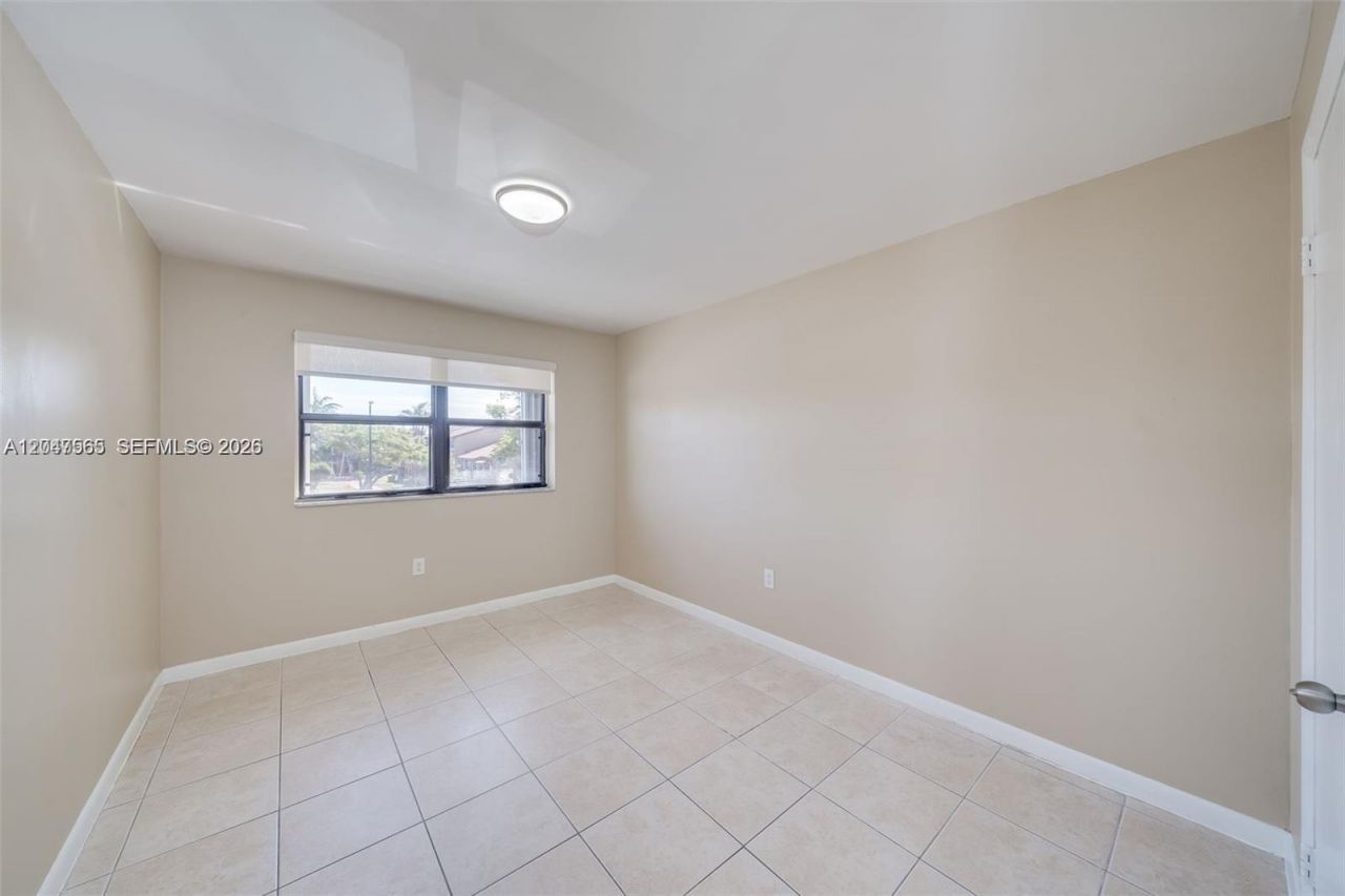 15630 SW 80th St , Unit I-302, Miami, FL 33193 Photo