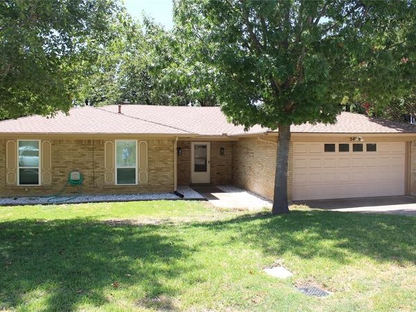5408 Marshfield Court, Arlington, TX 76016