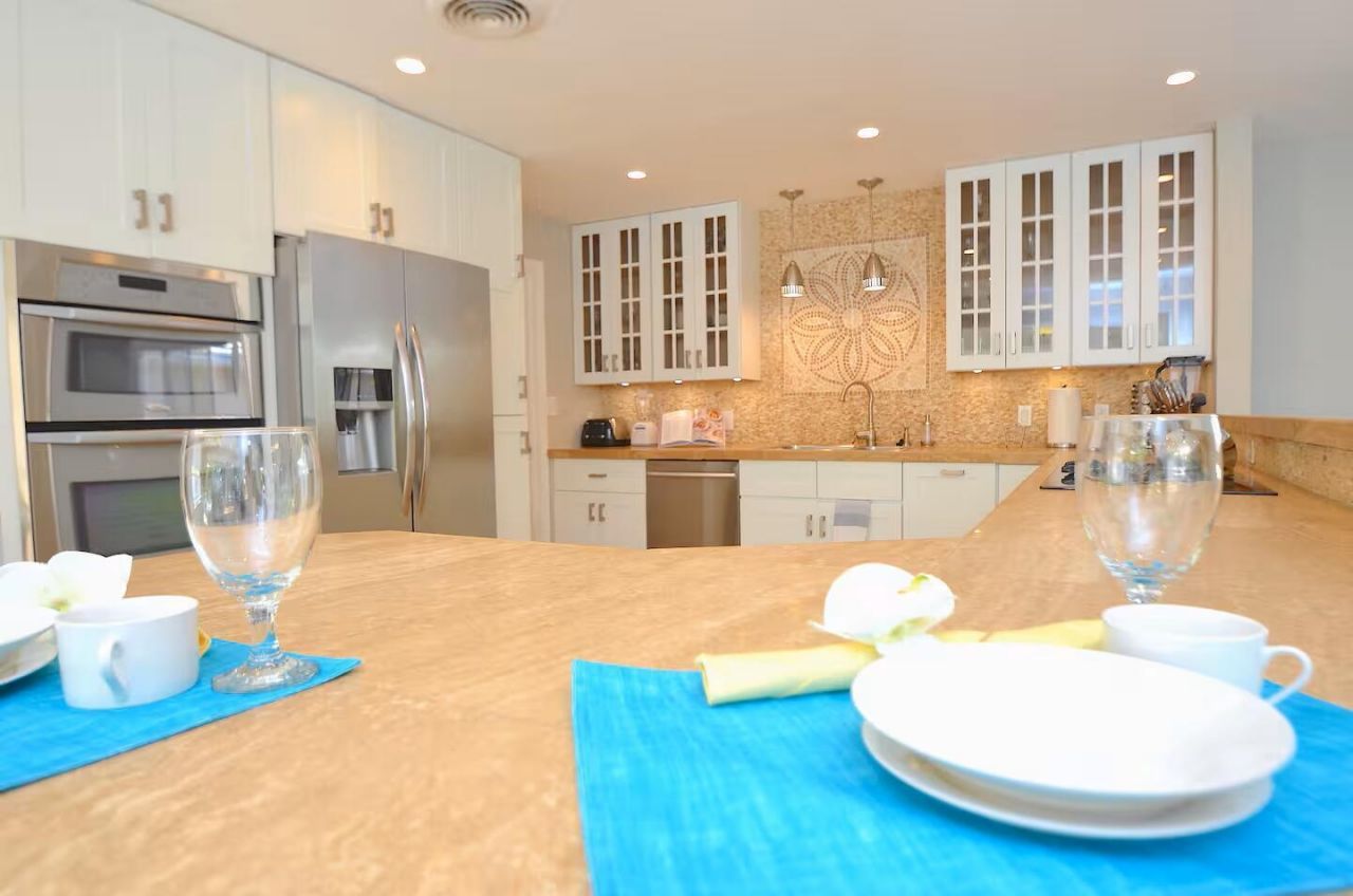 2060 Coco Palm Place, Lauderdale by the Sea, FL 33062 Photo