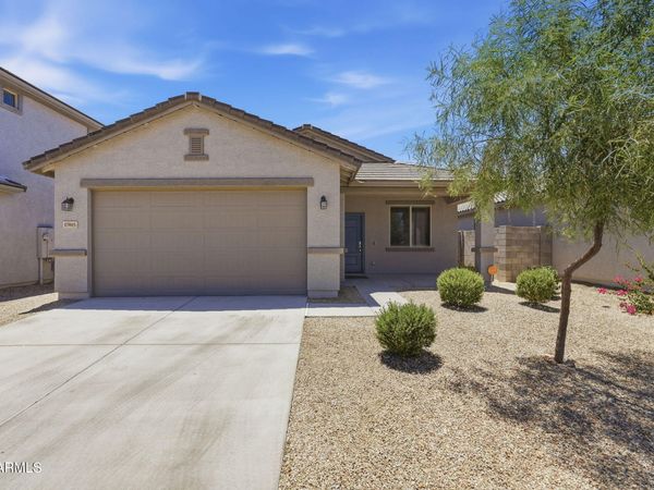 17015 W BUTLER Avenue, Waddell, AZ 85355