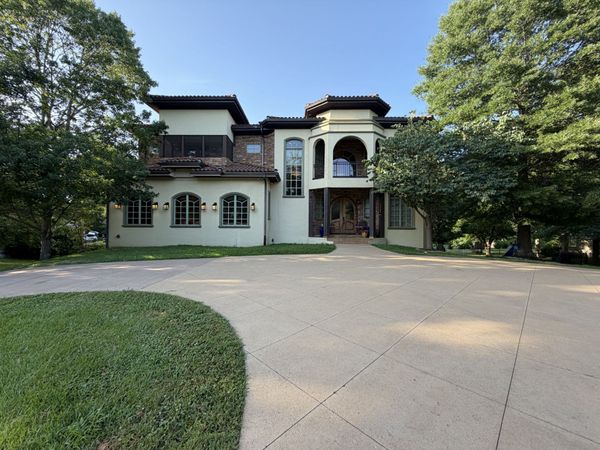 894 Robertson Academy Rd , Nashville, TN 37220